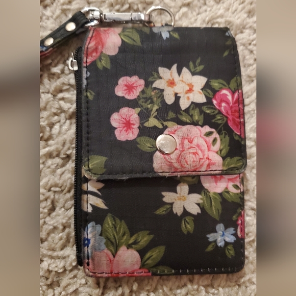 Fkora Badge Holder with Zipper - Picture 5 of 15